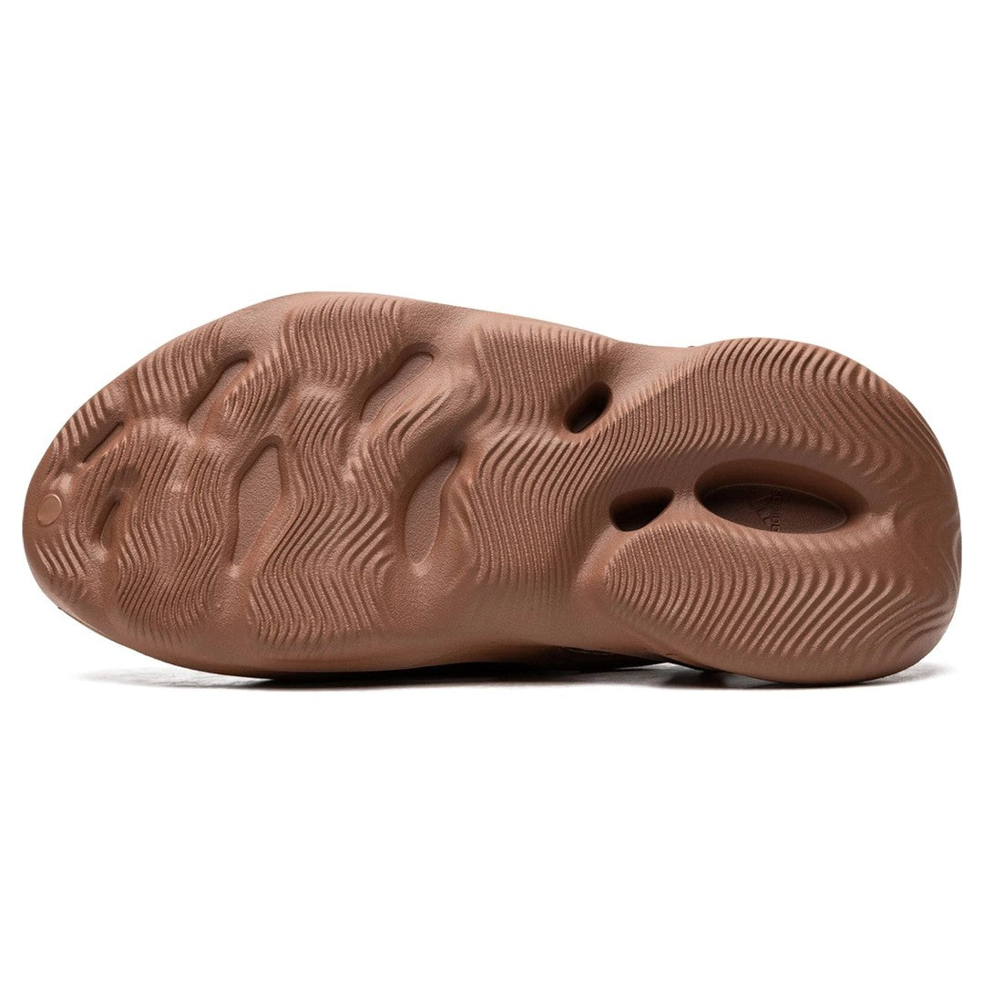 Adidas Yeezy Foam RNNR Clay Red