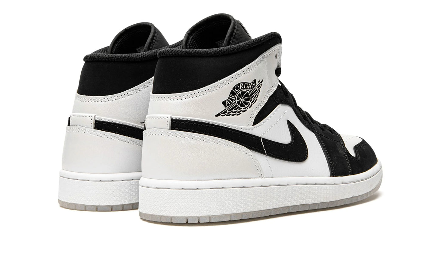 Jordan 1 Mid "Diamond Shorts"