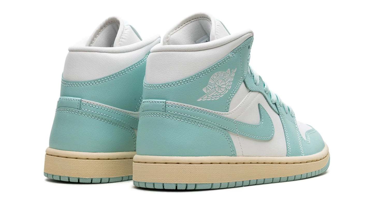 Jordan 1 Mid WMNS Light Dew