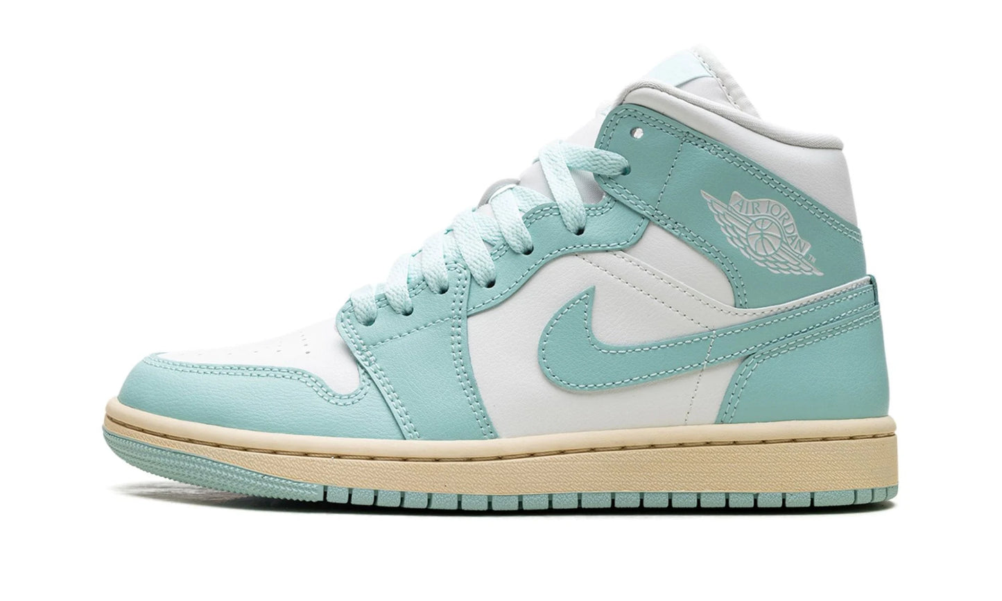 Jordan 1 Mid WMNS Light Dew