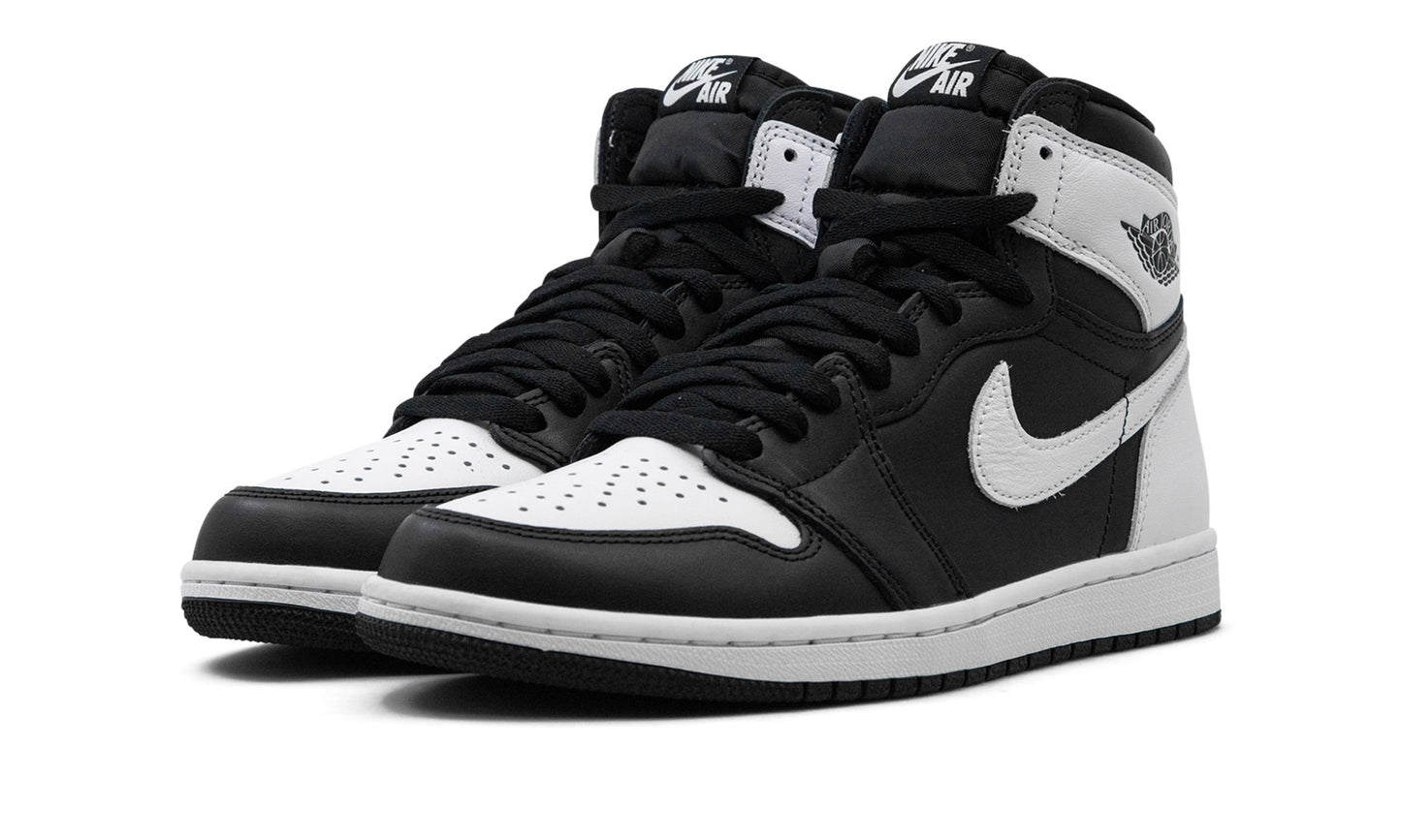 Air Jordan 1 Retro High OG "Reverse Panda"