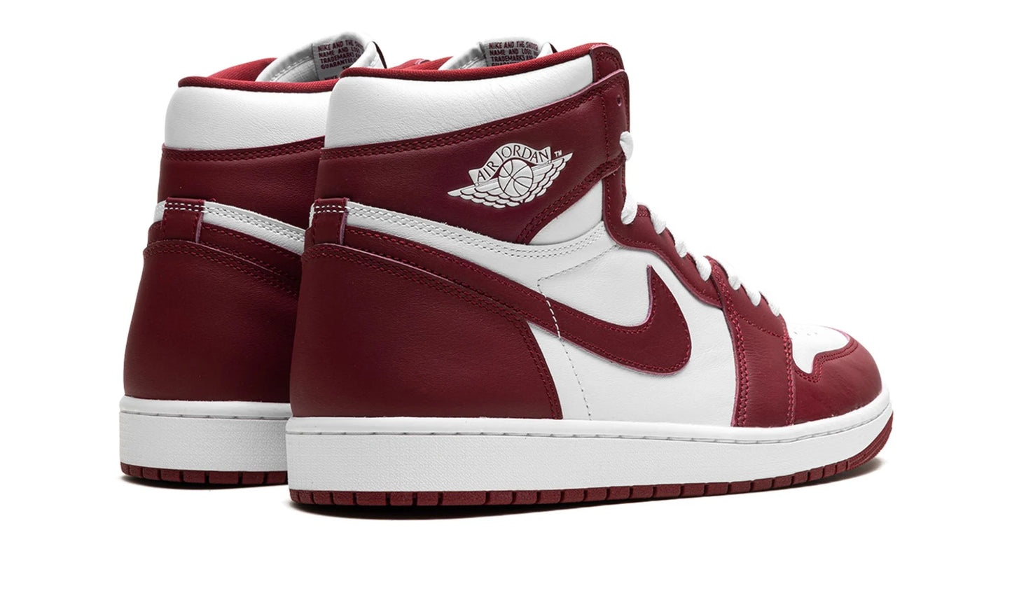 Air Jordan 1 Retro High OG "Team Red"