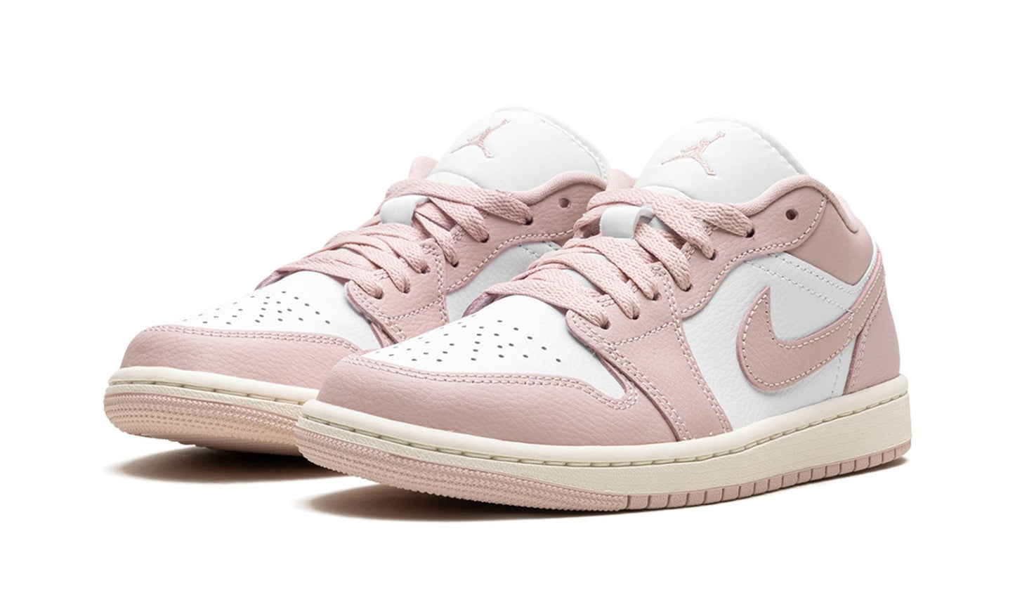Jordan 1 Low WMNS "Pink Oxford"