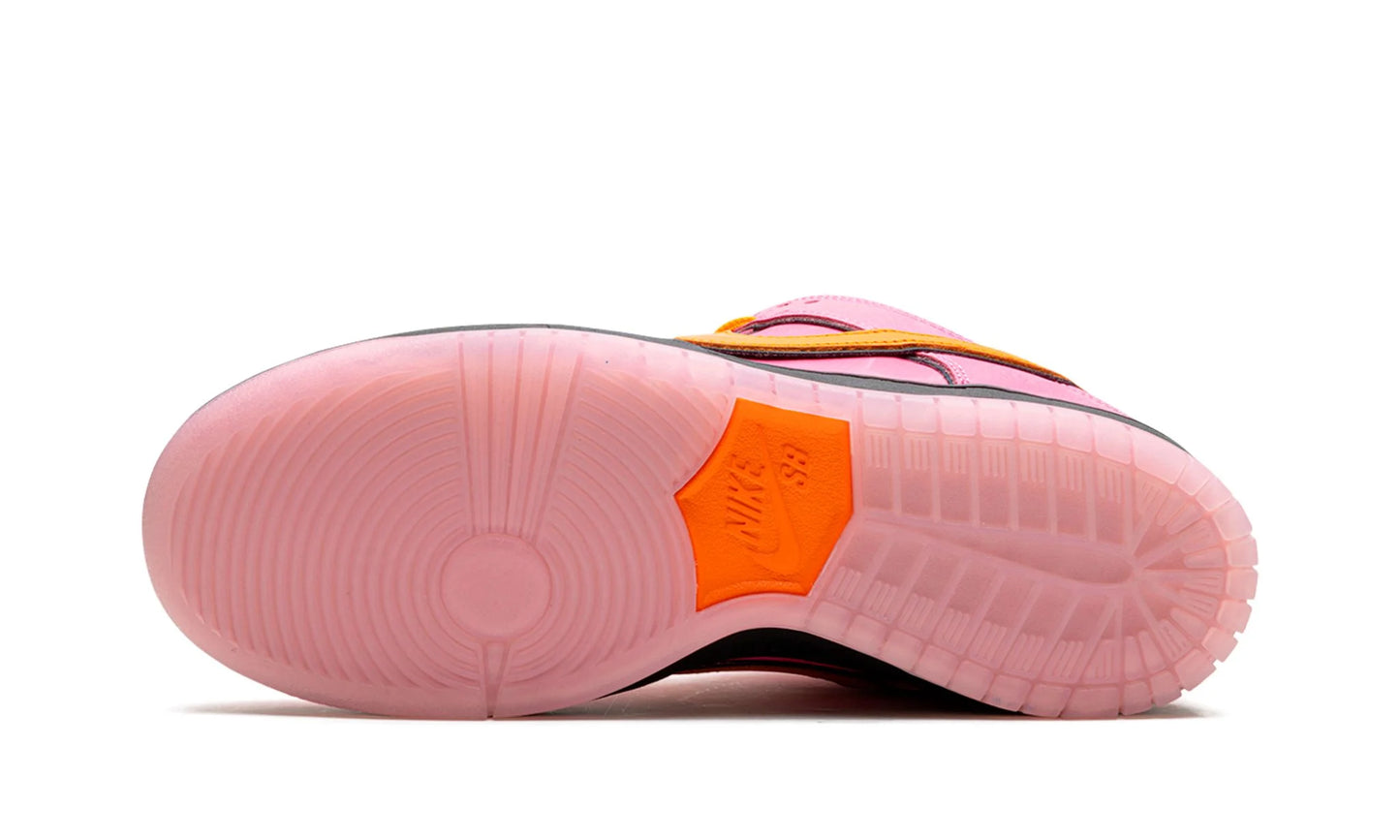 Nike SB Dunk Low The Powerpuff Girls "Blossom"